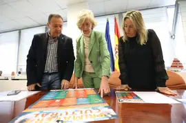 La consejera de Educaci&oacute;n y Formaci&oacute;n Profesional, Marina Lomb&oacute;, presenta, junto al director del IES Montesclaros, los actos organizados con motivo de la 'Primavera cultural' del centro educativo.

23 MAR 23