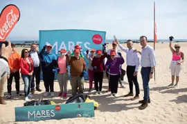 12:00 horas. Playa de Trengand&iacute;n, Noja. (Punto de encuentro: Bar El Pirata)
El consejero de Desarrollo Rural, Ganader&iacute;a, Pesca, Alimentaci&oacute;n y Medio Ambiente, Guillermo Blanco, participa en la jornada de la limpieza de la playa de Trengand&iacute;n dentro del proyecto Mares Circulares. &copy; R.I. Rafi