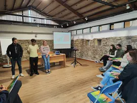 Jornada casas j&oacute;venes Costa Quebrada en Suances