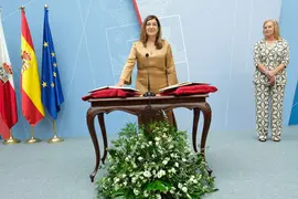12:00 horas. Parlamento de Cantabria. La presidenta de Cantabria, Mar&iacute;a Jos&eacute; S&aacute;enz de Buruaga, toma posesi&oacute;n del cargo. 5 de julio de 2023 &copy; Ra&uacute;l Lucio