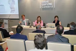 Presidenta ceoe 03jpg