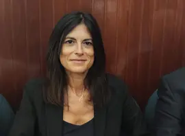 laura