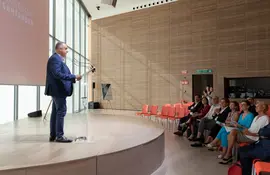 10:45 horas. Auditorio Centro Bot&iacute;n
El consejero de Fomento, Ordenaci&oacute;n del Territorio y Medio Ambiente, Roberto Media, presenta, en rueda de prensa, el Festival de Cine de Santander.
