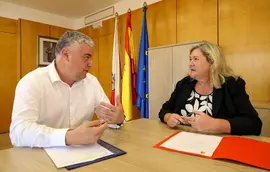 El consejero de Econom&iacute;a, Luis &Aacute;ngel Ag&uuml;eros, se re&uacute;ne con la alcaldesa de Los Tojos, Bel&eacute;n Ceballos. 
4 oct 23
