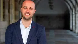 Ruiz Salm&oacute;n