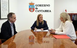 La consejera de Presidencia, Justicia, Seguridad y Simplificaci&oacute;n Administrativa, Isabel Urrutia, se re&uacute;ne con la alcaldesa de Castro Urdiales, Susana Herr&aacute;n. 
13 DIC 23