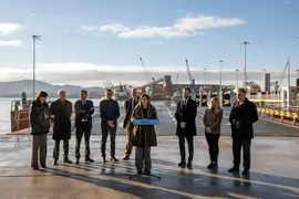 11:00 horas. Puerto de Santander. Muelle de Malia&ntilde;o (entrada por Control de Malia&ntilde;o)

La presidenta del Gobierno de Cantabria, Mar&iacute;a Jos&eacute; S&aacute;enz de Buruaga, y el presidente de la Autoridad Portuaria de Santander, C&eacute;sar D&iacute;az, presentan el Fondo Europeo de Adaptaci&oacute;n al Brexit.