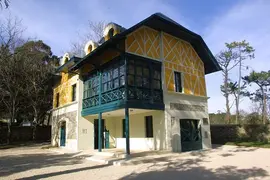 12:00	Casa de los Guardeses, Matale&ndash;as,
Santander	La Vicepresidenta y consejera de Relaciones Institucionales y Asuntos Europeos, Dolores Gorostiaga, preside la apertura del curso 2004 de la Escuela Oficial de Tiempo Libre &Ograve;Carlos Garc&rsquo;a de Guadiana&Oacute;.
Director General de Juventud, Ra&oelig;l Gil
Nacho Romero &copy;
3 feb 04
