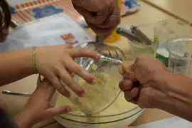TALLERES COCINA PADRES CON HIJOS AYTO PI&Eacute;LAGOS - PLAN CORRESPONSABLES (47)