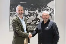 12:00 horas. Federaci&oacute;n C&aacute;ntabra de F&uacute;tbol. El consejero de Educaci&oacute;n, Formaci&oacute;n Profesional y Universidades, Sergio Silva, presenta el proyecto &lsquo;Chupetines&rsquo;. 2 de febrero de 2024 &copy; Ra&uacute;l Lucio