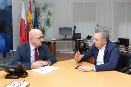 10.00 horas. Despacho del consejero
El consejero de Salud, C&eacute;sar Pascual, recibe al alcalde de Li&eacute;rganes, &Aacute;ngel Bordas.