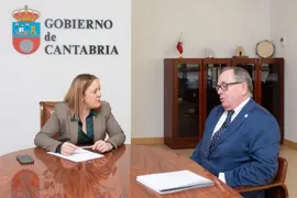 10:00.- Despacho de la consejera
La consejera de Presidencia, Justicia, Seguridad y Simplificaci&oacute;n Administrativa, Isabel Urrutia, se re&uacute;ne con el alcalde de Campoo de Yuso, Eduardo Ortiz.