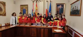 Budo Club Paradiso en el sal&oacute;n de plenos junto a las autoridades municipales