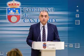 11:15 horas. Sala de Prensa del Gobierno de Cantabria
El consejero de Fomento, Ordenaci&oacute;n del Territorio y Medio Ambiente, Roberto Media, comparece, en rueda de prensa, para abordar la situaci&oacute;n de los contratos paralizados por el caso &lsquo;Obras P&uacute;blicas&rsquo;. 
22 febrero 2024 &copy; Miguel De la Parra