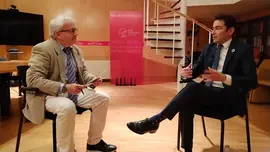 Entrevista con Pedro Casares en el Congreso