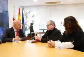 El consejero de Salud, C&eacute;sar Pascual, se re&uacute;ne con el alcalde de Campoo de Yuso.
21 FEB 24