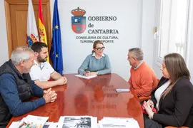 13:00.- Despacho de la consejera 
La consejera de Cultura, Turismo y Deporte, Eva Guillermina Fern&aacute;ndez, recibe al alcalde de Hazas de Cesto.
