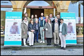 Gala de Primavera 2024 - Presentaci&oacute;n Foto de Familia