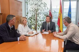 12:30.- Despacho del consejero 
El consejero de Desarrollo Rural, Ganader&iacute;a, Pesca y Alimentaci&oacute;n, Pablo Palencia, recibe a la alcaldesa de Entrambasaguas.