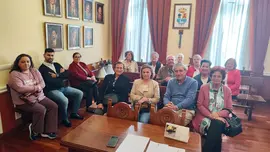 Reuni&oacute;n del alcalde y los usuarios del transporte municipal de car&aacute;cter social de  Suances