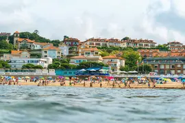Playa de Comillas en verano 