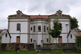 ARCHIVO EXTERIOR CENTRO CULTURAL QUIJANO - AYTO PI&Eacute;LAGOS
