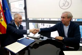 El consejero de Educaci&oacute;n, Formaci&oacute;n Profesional y Universidades, Sergio Silva, firma el convenio de colaboraci&oacute;n con la Fundaci&oacute;n Elecnor. 
9 jul 24