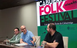 El director general de Cultura, Juan Antonio Gonz&aacute;lez Fuentes, presenta el Cabu&eacute;rniga Folk.
18 jul 2024