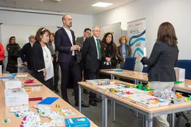 12:30 horas. B&ordm; Covadonga, s/n Torrelavega

El consejero de Industria, Empleo, Innovaci&oacute;n y Comercio, Eduardo Arasti, inaugura el Centro de Orientaci&oacute;n, Emprendimiento, Acompa&ntilde;amiento e Innovaci&oacute;n para el Empleo de Cantabria (Red COE).