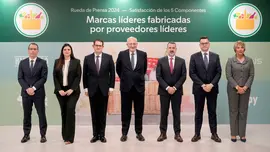Juan Roig y miembros del Comit&eacute; de Direcci&oacute;n de Mercadona tras la celebraci&oacute;n de la Rueda de Prensa 2024