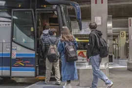 xjovenes-bus-marzo-2025.jpg.pagespeed.ic.m-Hq0mOnAY