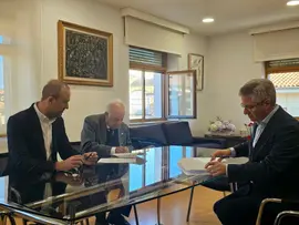 firma acuerdo fundaci&oacute;n Caja Cantabria 26 marzo 2025