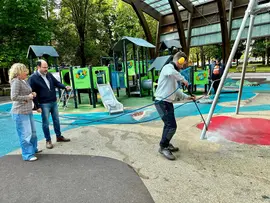 Urraca y Portilla limpieza parques infantiles 12 mayo 2025