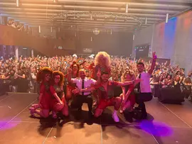 Loco bongo en escenario Santander