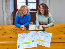2026_03_24 La concejala de Cultura, Vanesa S&aacute;nchez Trueba, junto a la Raquel Garc&iacute;a, organizadora del taller de arte creativo