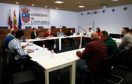 La consejera de Desarrollo Rural, Ganader&iacute;a, Pesca y Alimentaci&oacute;n, Mar&iacute;a Jes&uacute;s Susinos, preside la reuni&oacute;n de la Mesa Regional Agraria
27 mar 26.